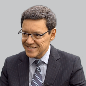 Dr. Fernando Dangond